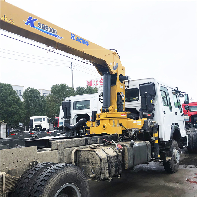 XCMG Official Good Pickup Crane 30 Ton SQS300 Pickup Truck Crane For Sale